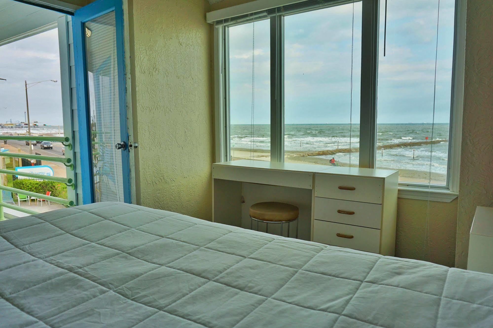 Villa Four Seasons On The Gulf Galveston Exterior foto